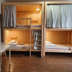Hostel 7brunnen Beds &