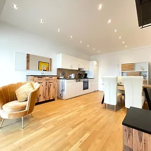 Stylisches In Grazer Bestlage Austria