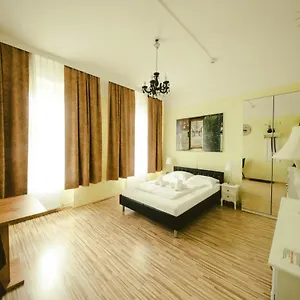 Hotel California, Wenen